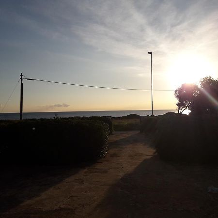 Villa D'Epoca Sul Mare Racale Bagian luar foto