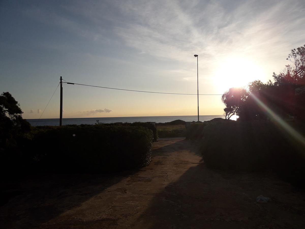 Villa D'Epoca Sul Mare Racale Bagian luar foto